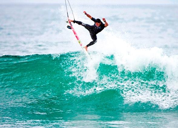 Adriano de Souza at the Hurley Pro Trestles