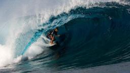 Bobby Martinez Claims Billabong Pro Tahiti Over Taj Burrow