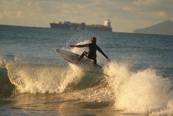 Mt Maunganui surfing