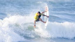 Jadson Andre at the Billabong Pro Santa Catarina 2010