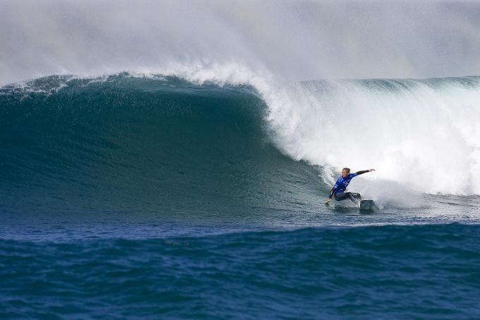 Owen Wright readies for Bells