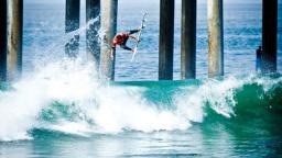 Jadson Andre pulls a huge air