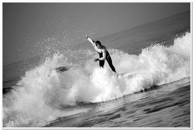 SURFING