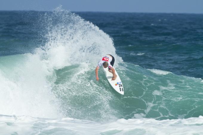 Ben Poulter at Piha throwing plenty of spray