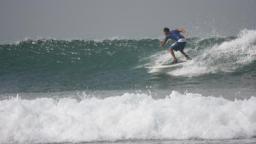 little righty at middles