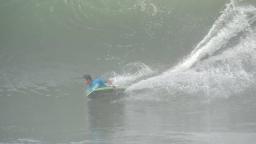 Boogie board going right
