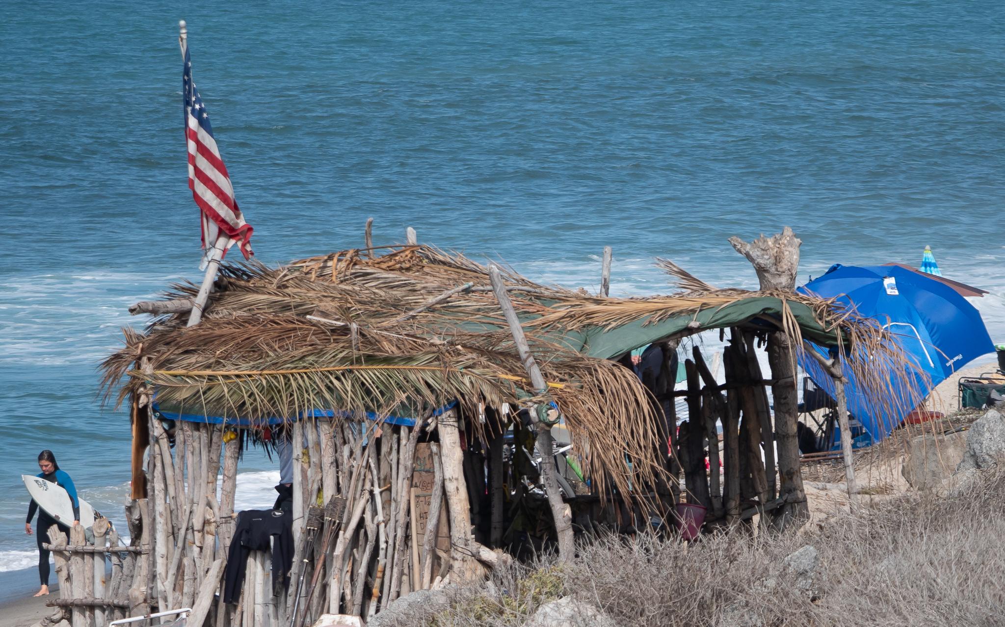 Surf hut at Trestles