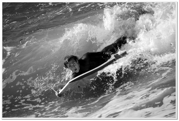SURFING