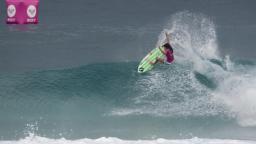 Silvana Lima at Snapper Rocks