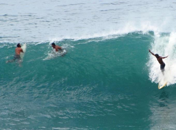 Boosy surfs Bill in Barbados