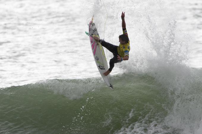 Brett Simpson above the lip at Belgas