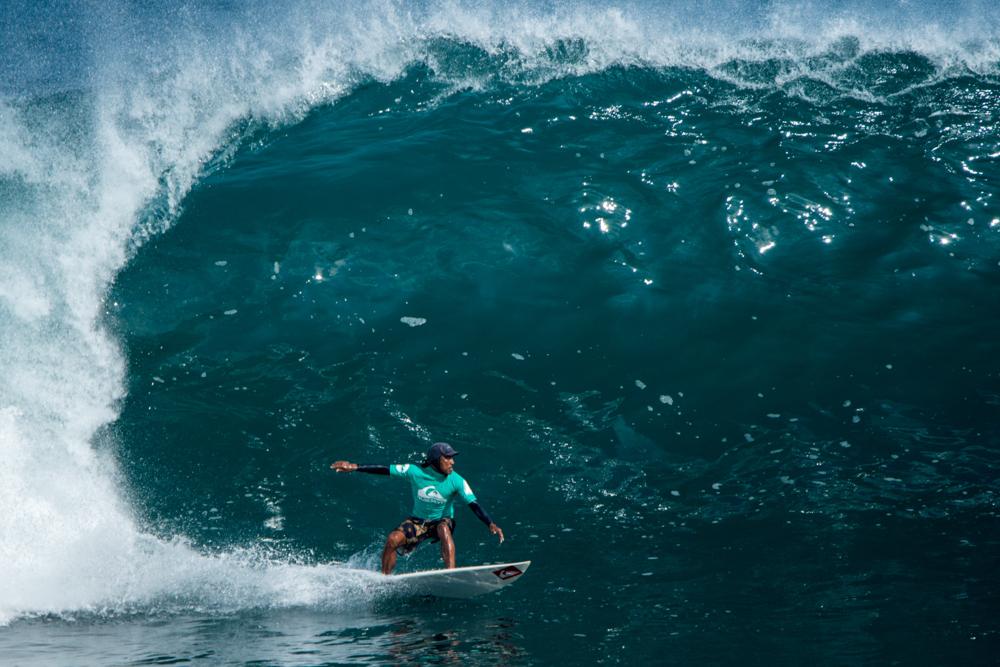 Menda Overhead Uluwatu