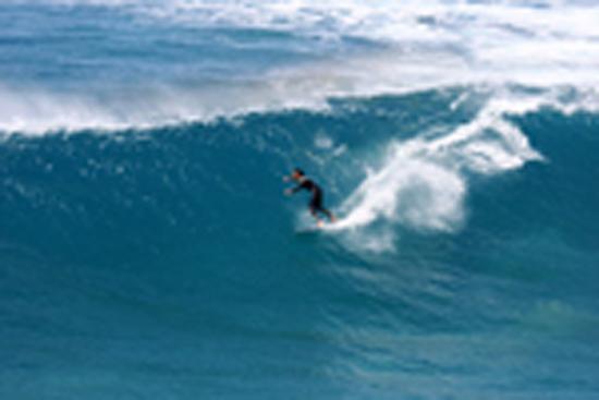 www.rapanui-surfschool.com