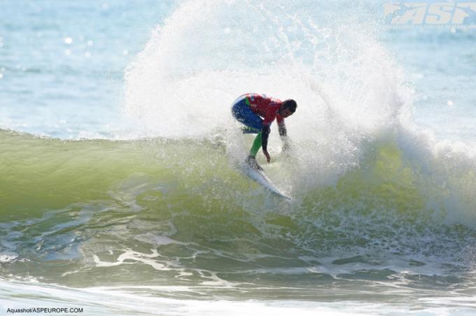 Joan Duru defending Protest Vendee Pro Champion 