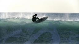 Surfing Portugal, local spot areia branca