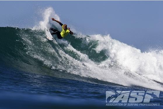Mick Fanning Lowers 2013