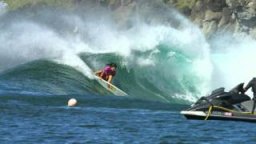 Highlights: Heavy Moments In Hawaii, Race Continues