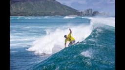 Ala Moana Bowls Fires During Oakley Surf Shop Challenge Regional Qualifier
