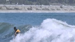 Rincon Freesurf: Pros Prep For Snapper