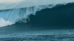 The Start Of The Massive May, 25th 2018 Cloudbreak Swell | Kohl Christensen And Laurie Towner
