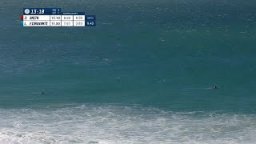 Jordy Scores 10 Point Barrel At J-Bay