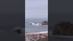 Barrels You Can Drive A Semi Through. Nazarè