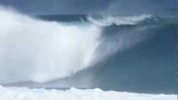 Adriano de Souza 9.83pt wave - 2012 Billabong Pro Tahiti
