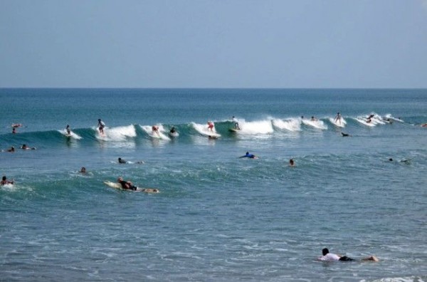batu bolong - every wave a party wave.jpg