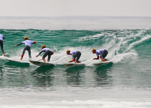 800px-Trick_bottom_turn_gudauskas_blend.png