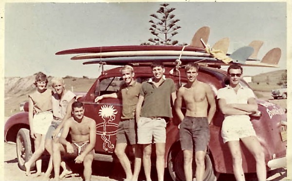 72 Car with boards and group of surfer guys and girls.JPG
