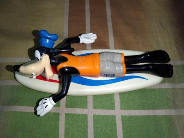 goofy_surf_1640270587_cdcb2755_progressive.jpg