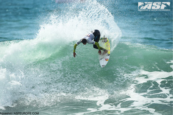 ASP Surfer ready for Womens Swatch Pro France