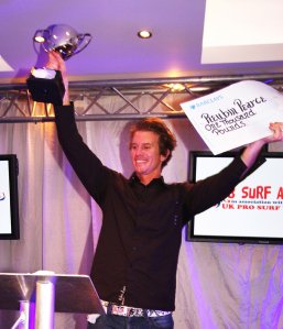 Reubin Pearce Collects UK Pro Tour Open Award