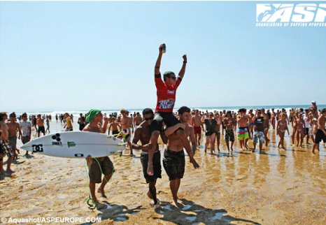Marc Lacomare Celebrates Rip Curl Pro Junior Seignosse France Win